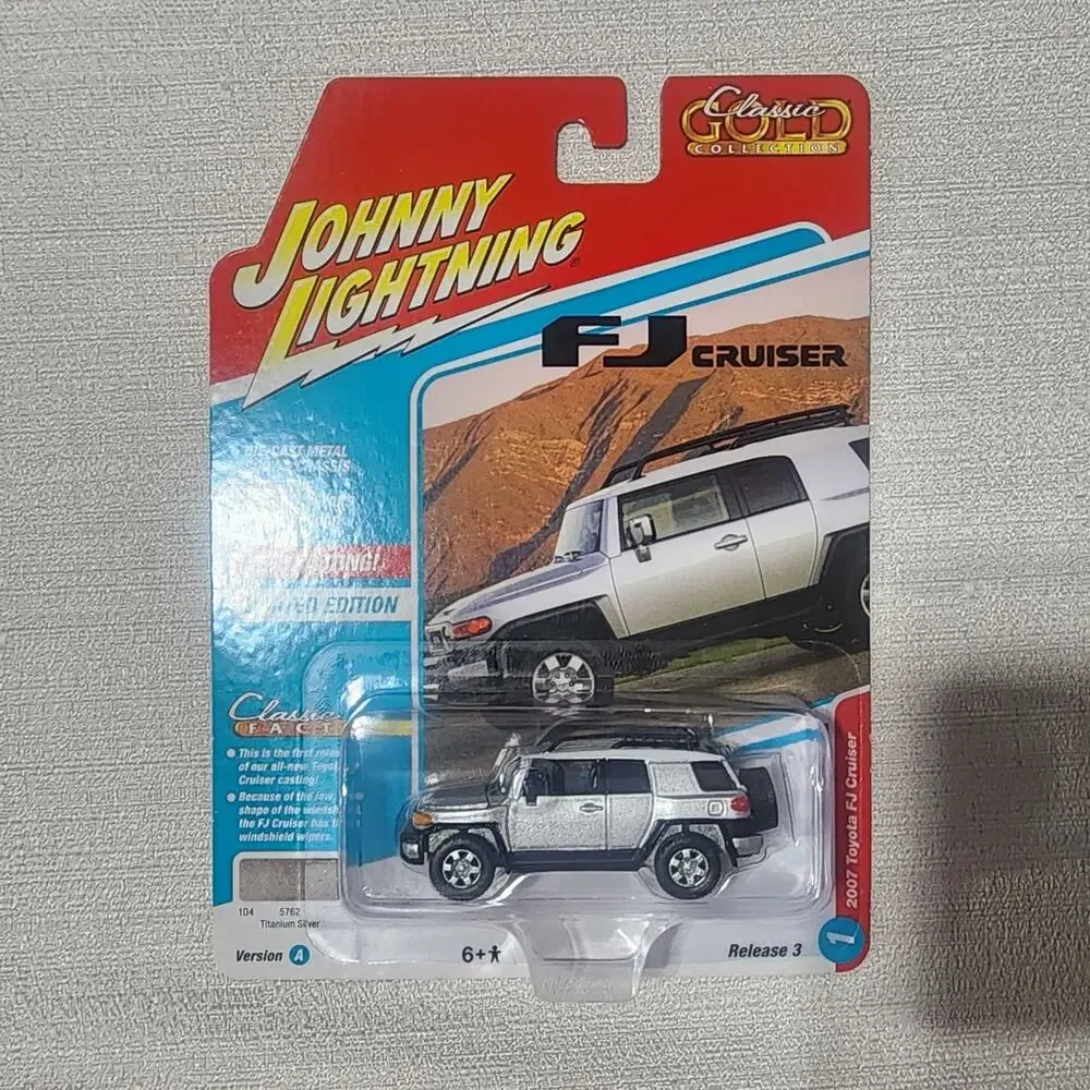 Johnny lightning diecast cars classic gold collection lot of 6 cars